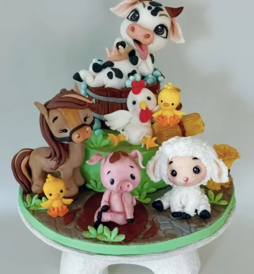 tort millel on farmiloomad nagu hobune, tibud, kana, siga, lammas ja lehm